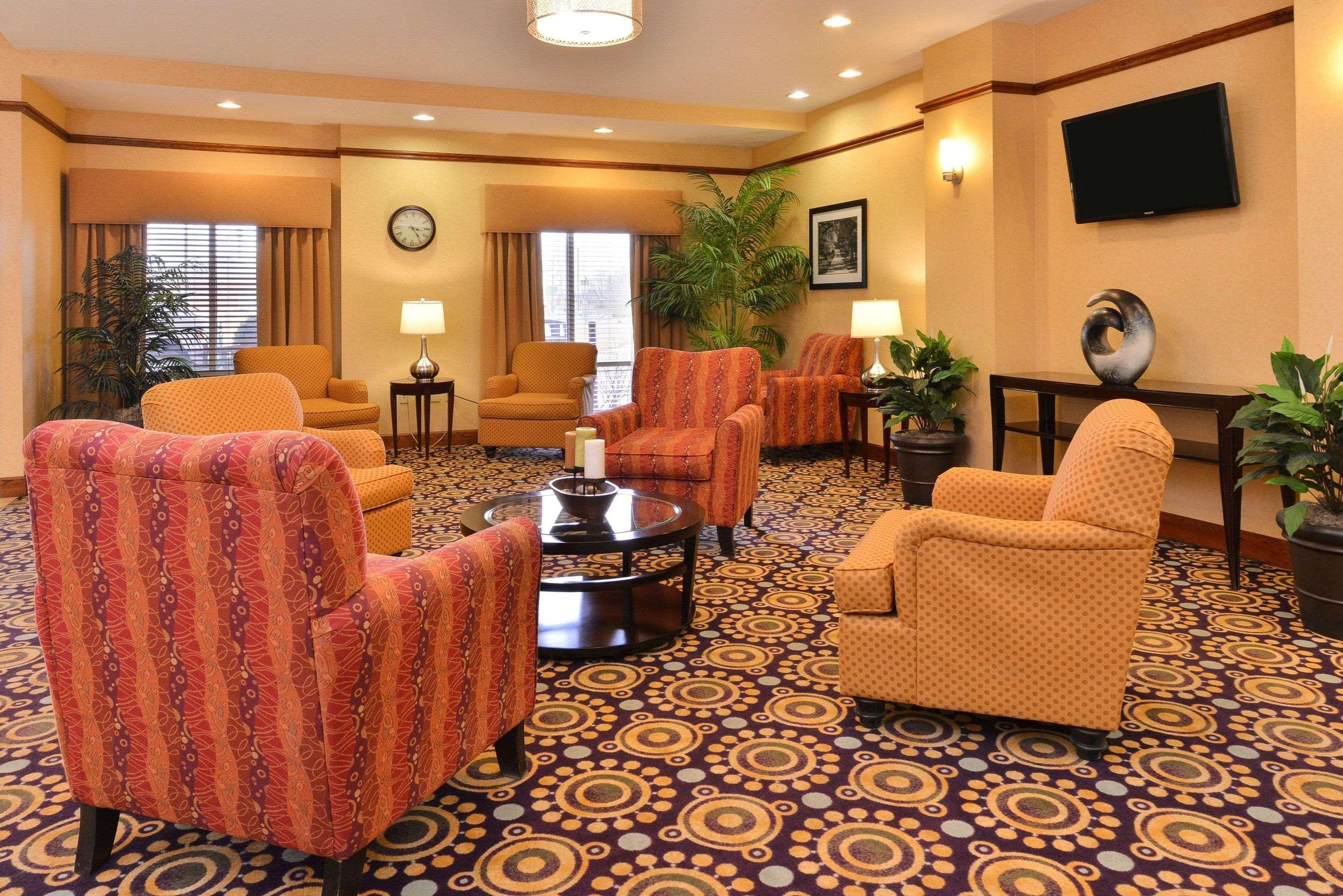 Comfort Suites Urbana Champaign, University Area Exterior photo
