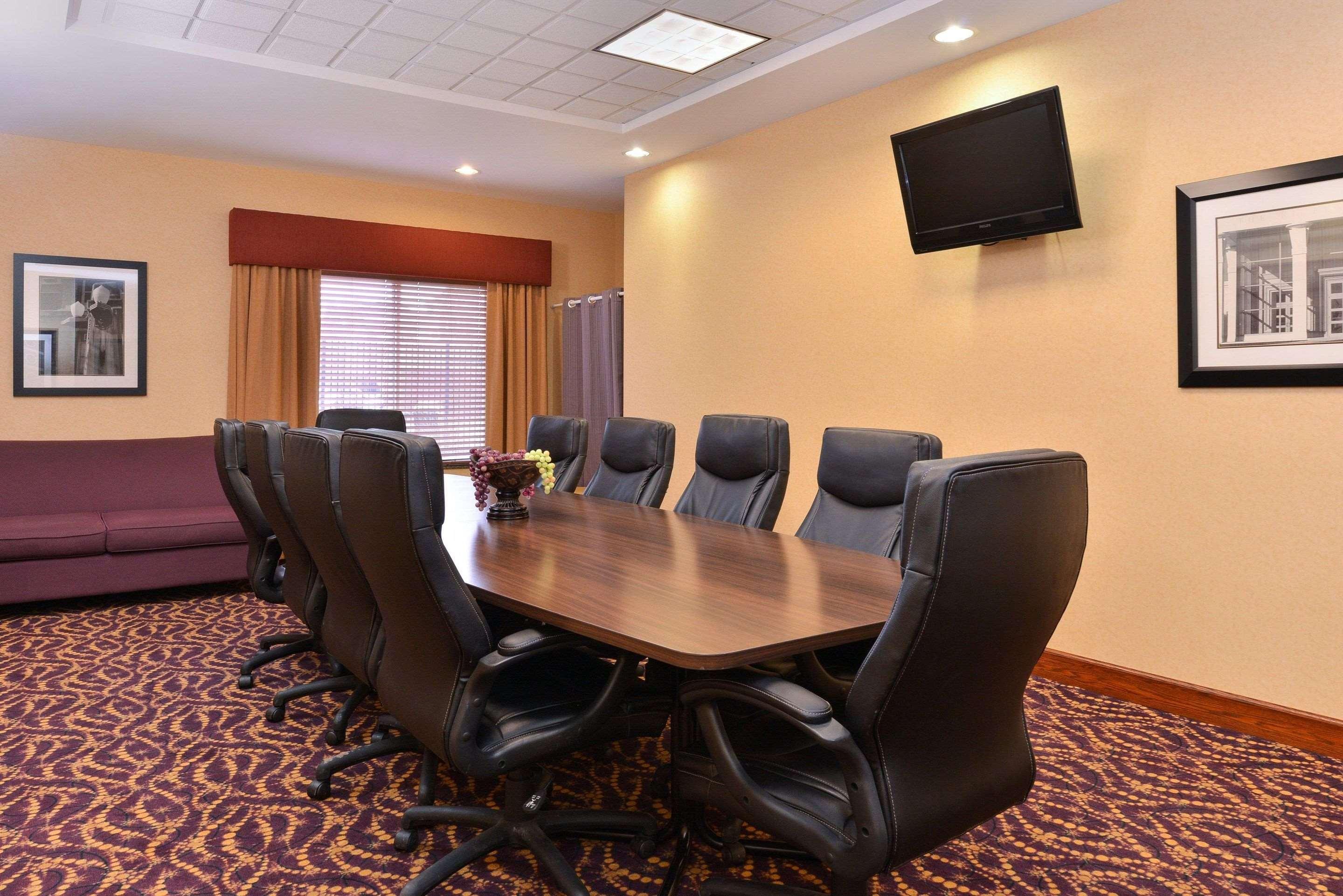 Comfort Suites Urbana Champaign, University Area Exterior photo